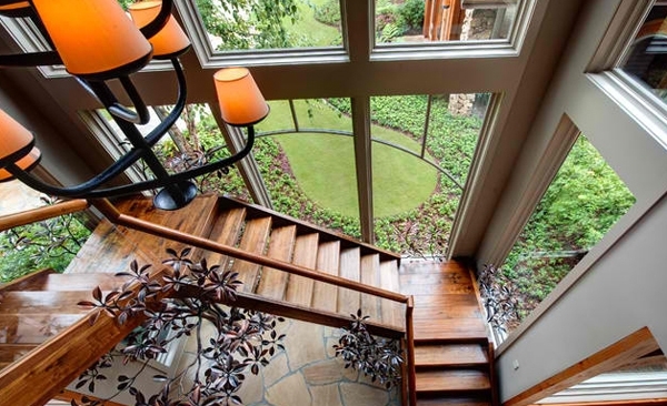 Lựa chọn mẫu cầu thang gỗ đẹp dựa trên trên không gian nhà