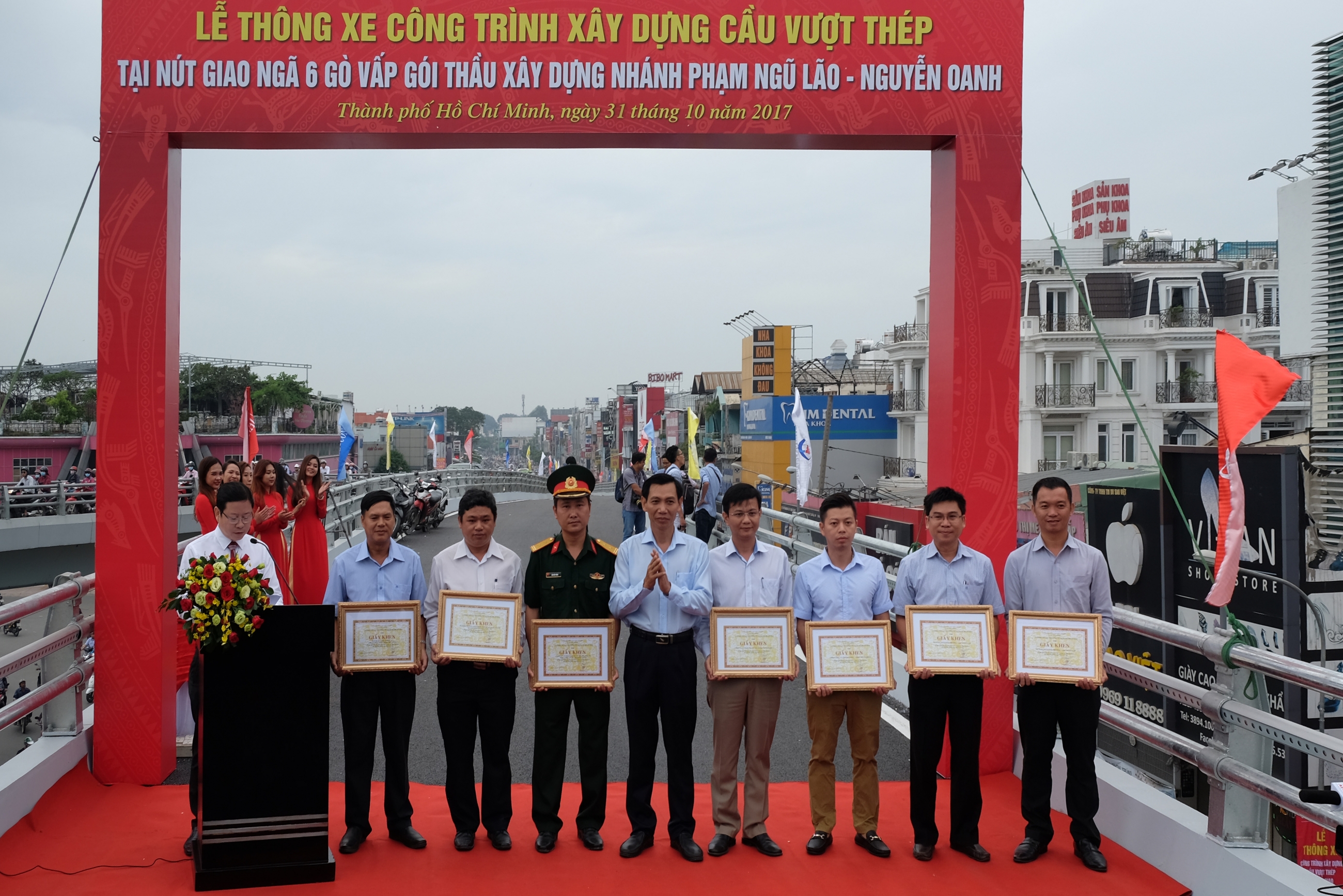 Tổng công ty Thăng Long - CTCP nhận giấy khen của Sở GTVT Hồ Chí Minh