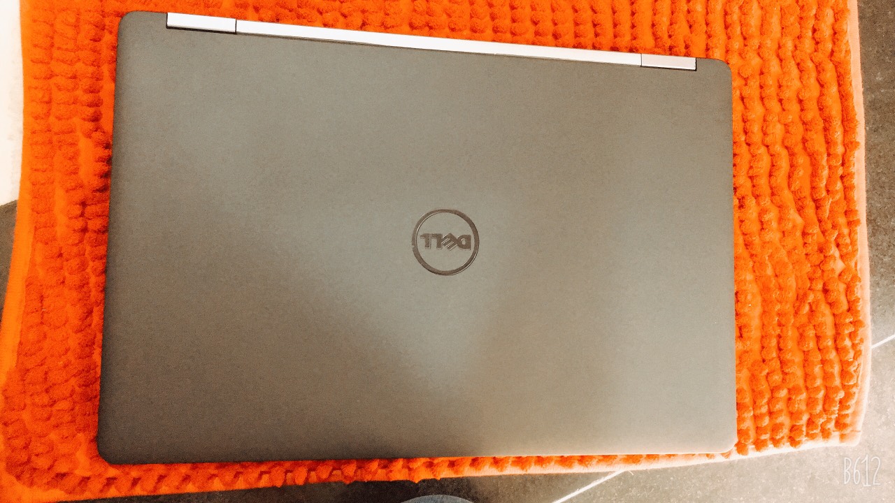 #Laptop #Dell #E5570 #Core_i5-6300 ( HÀNG BAO ĐẸP , KHÁCH CHÊ XẤU TẶNG LUÔN )