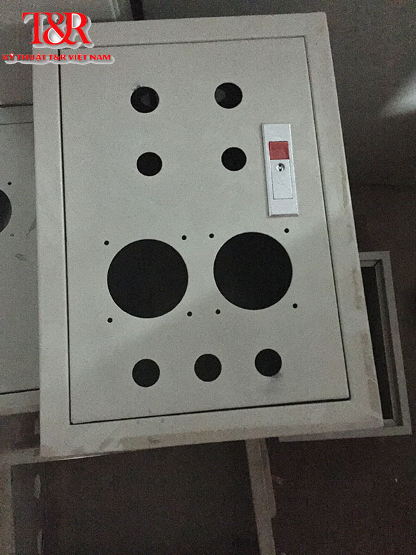 tủ điện công nghiệp 