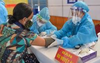 Vụ 'trả' hơn 4.000 liều vắc xin: Sao TP Vinh không phân bổ cho phường 'thèm' vắc xin?