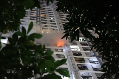 Cháy ở chung cư cao cấp Hà Nội, cư dân bỏ chạy giữa đêm