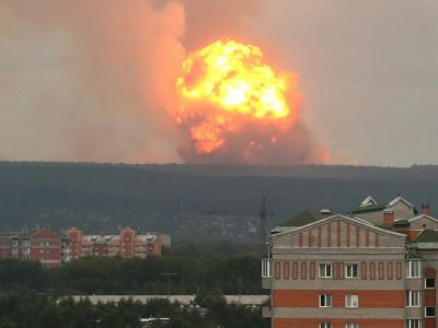Kho đạn Nga gần biên giới Ukraine nổ lớn