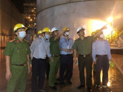 Đường ống phát nổ trong quá trình bảo dưỡng tại nhà xưởng đốt khí số 1 (Công ty Formosa Hà Tĩnh) khiến 3 công nhân thương vong.