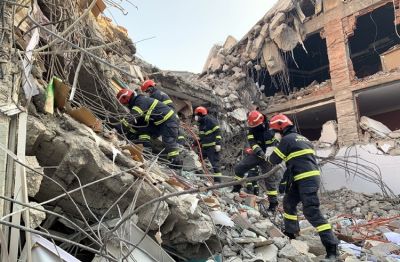 Cảnh sát cứu hộ Việt Nam tìm kiếm nạn nhân sau động đất tại Thổ Nhĩ Kỳ