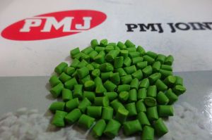 GREEN MASTERBATCH PM 5004