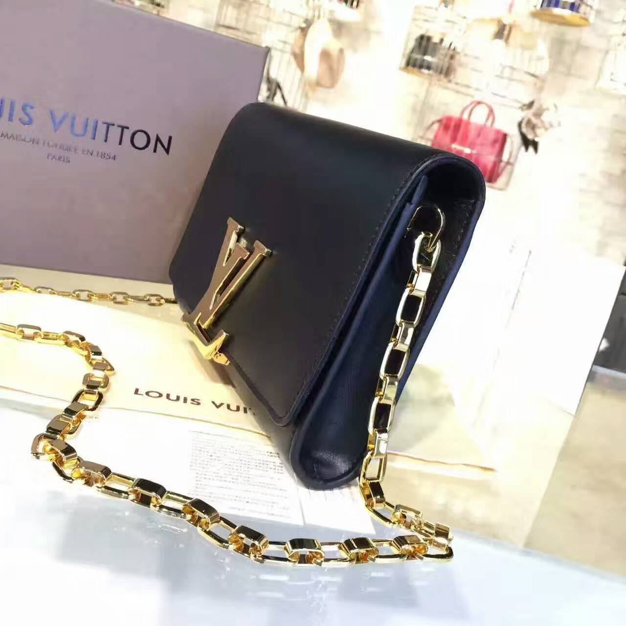 Túi Xách Louis Vuitton Chain Louise-M94335-TXLV031