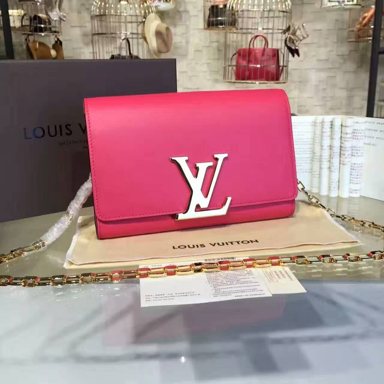 Túi Xách Louis Vuitton Chain Louise-M94335-TXLV031