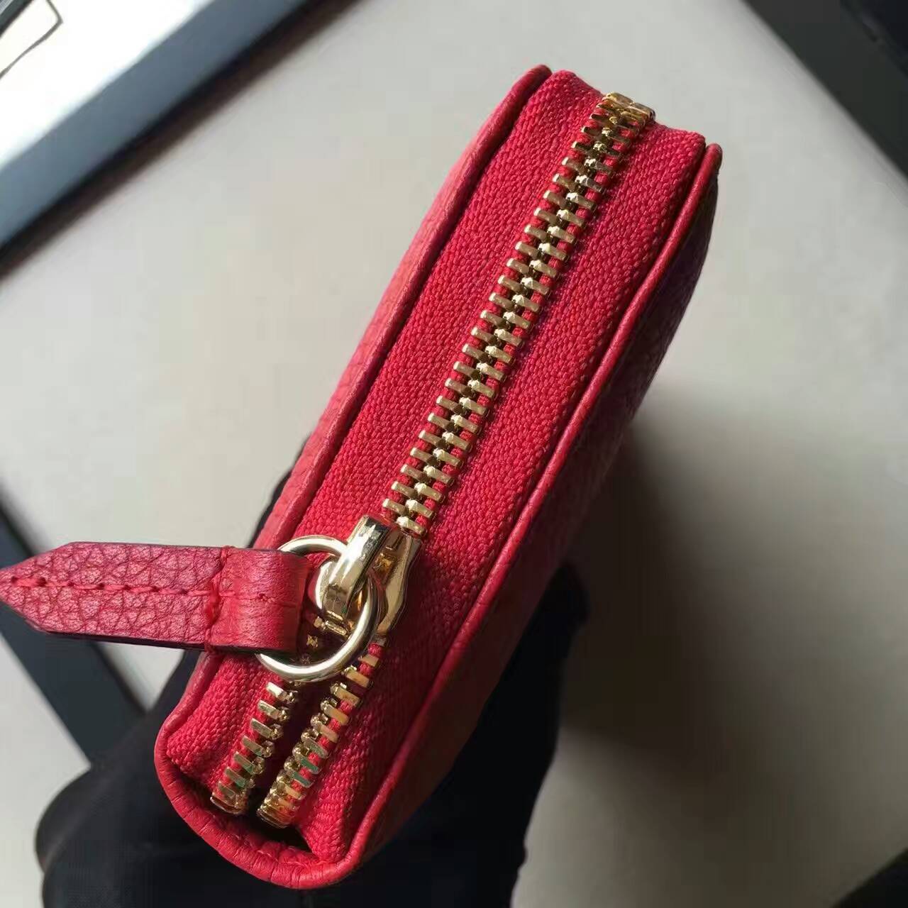 Gucci Leather continental wallet-456116