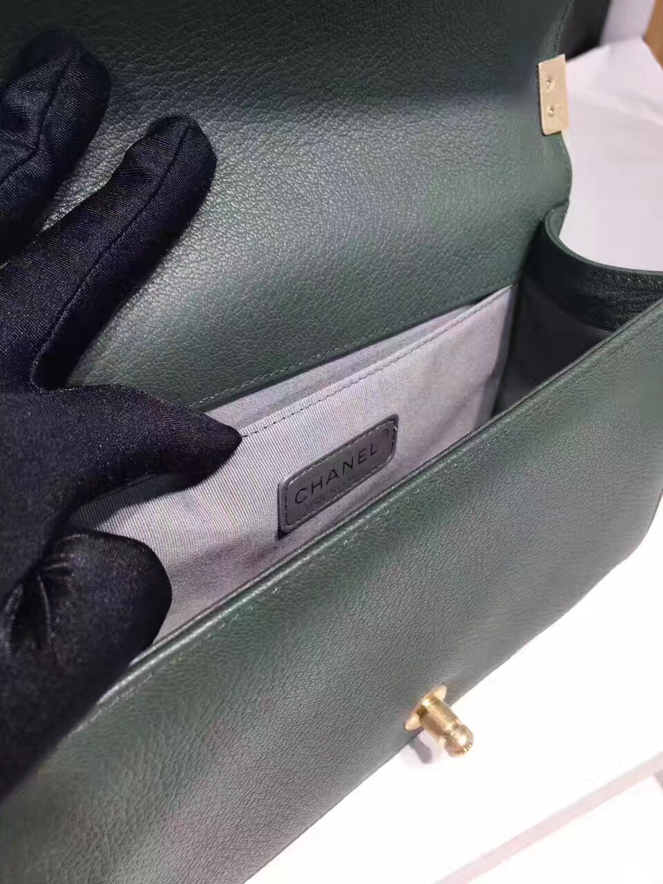 Túi xách Chanel Boy Handle Top Lambskin Gold Hardware 25cm-TXCN012