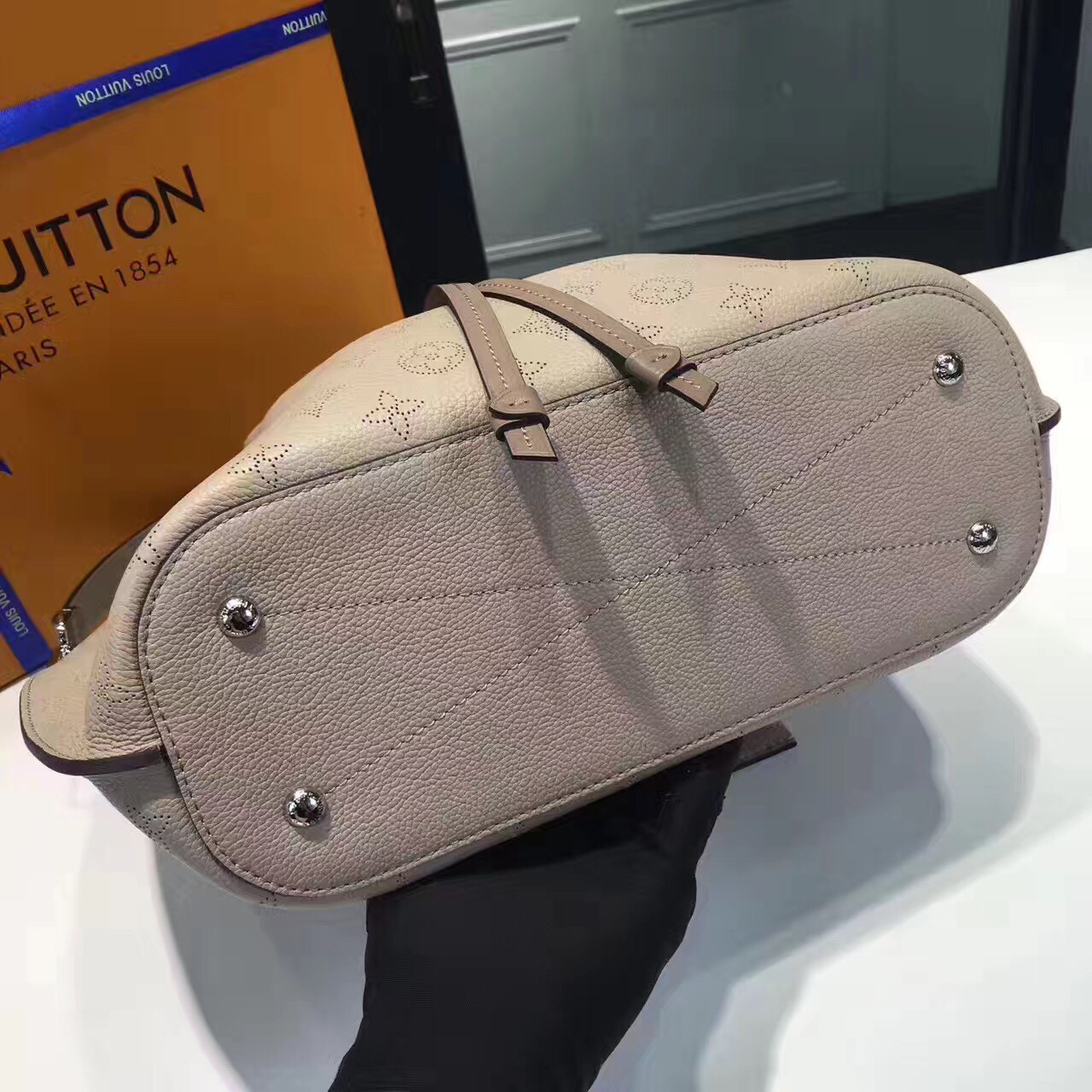 Túi Xách Louis Vuitton Girolata siêu cấp - TXLV107