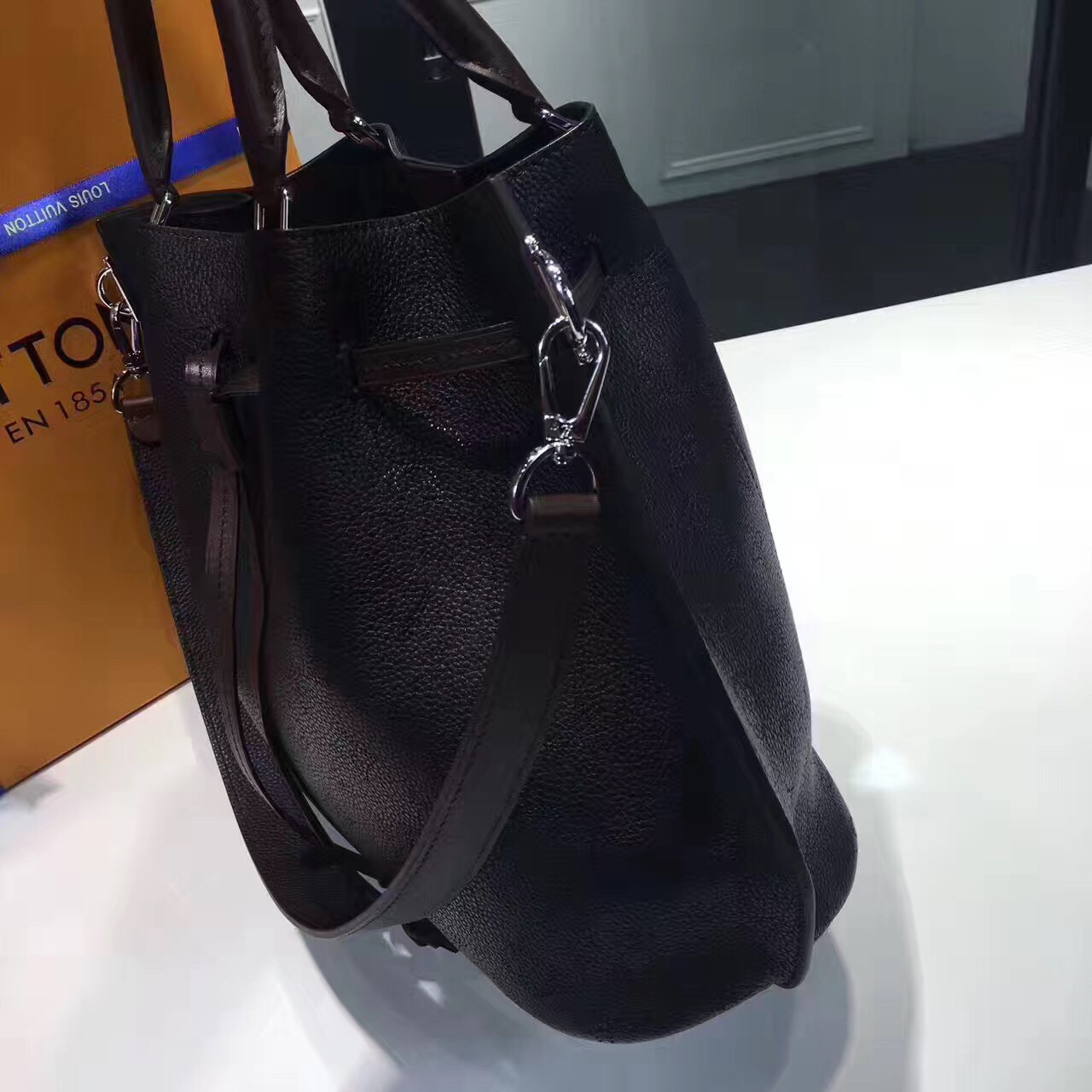 Túi Xách Louis Vuitton Girolata siêu cấp - TXLV108