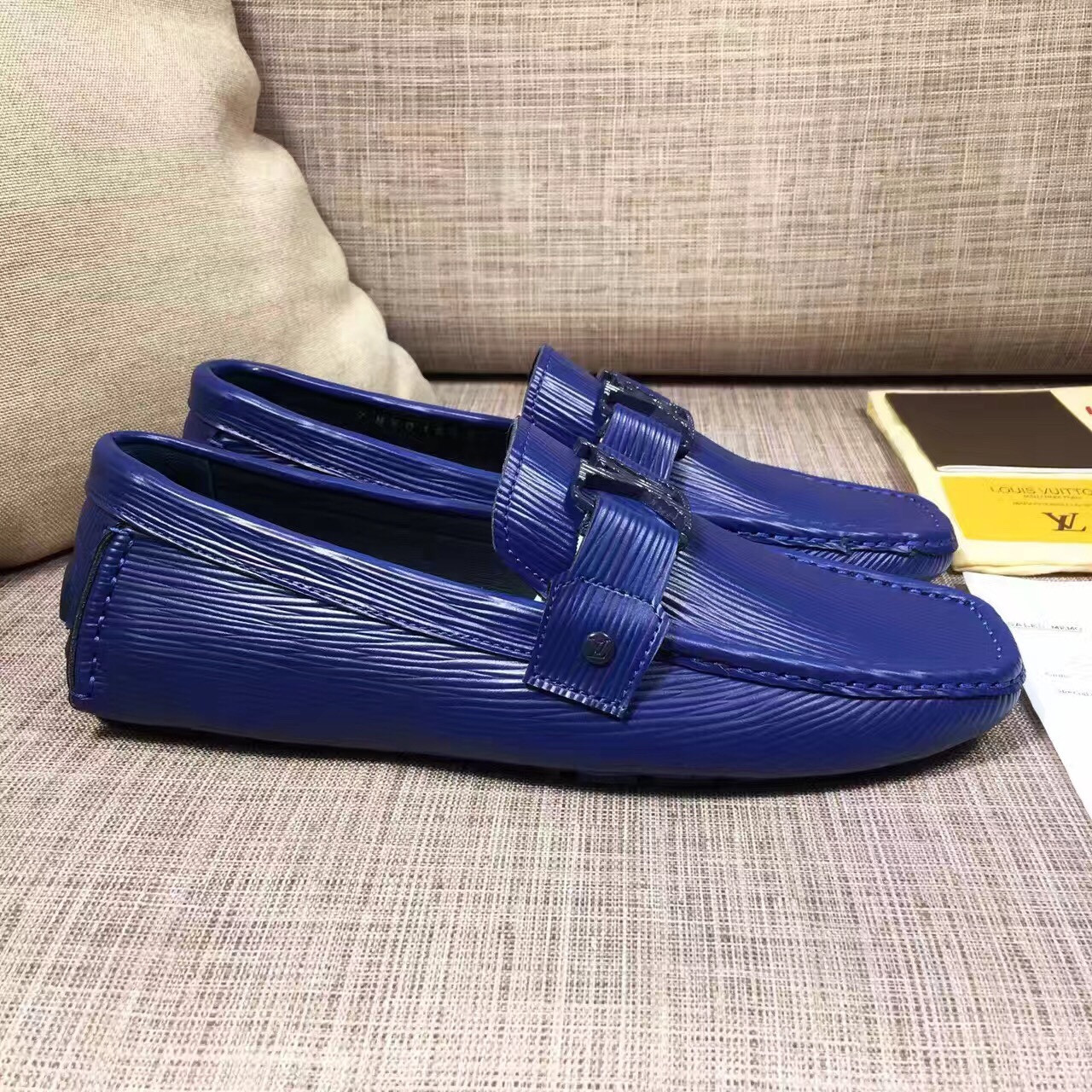 Giày lười nam Louis Vuitton siêu cấp - GNLV040