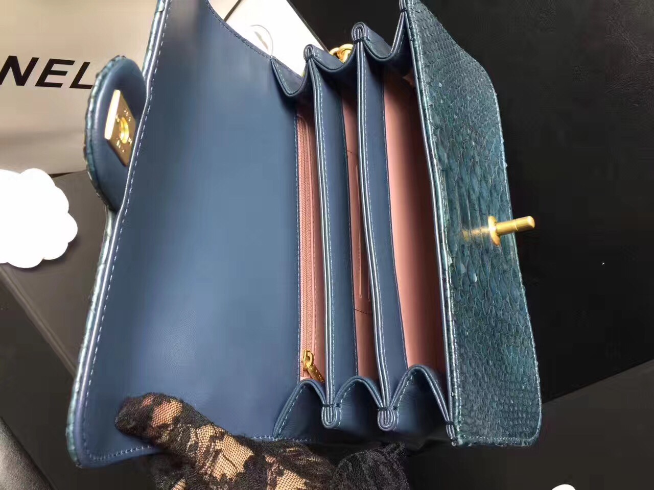 Túi xách Chanel Classic da trăn siêu cấp - TXCN052