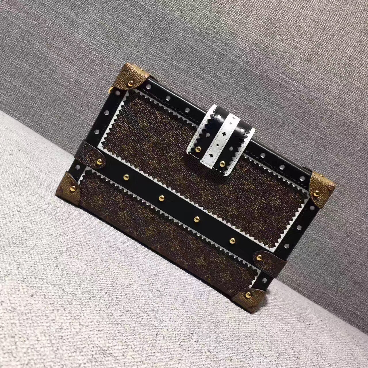 Túi xách Louis Vuitton Peteti siêu cấp - TXLV118
