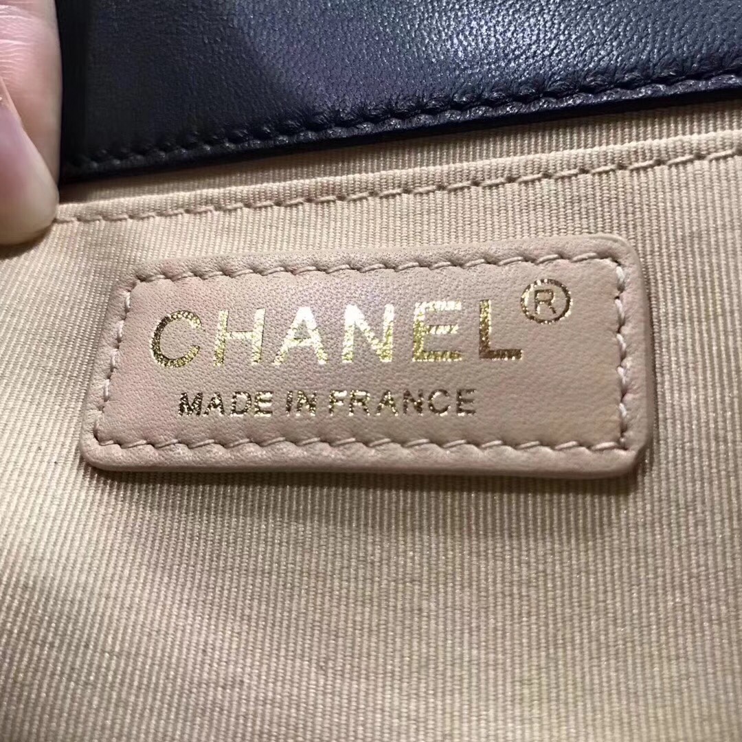 Túi xách Chanel boy siêu cấp - TXCN097