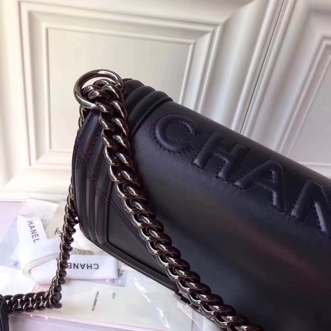 Túi xách Chanel Boy siêu cấp - TXCN156