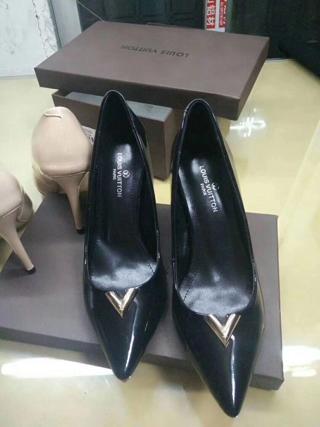 Giày nữ Louis Vuitton siêu cấp - GNLV060
