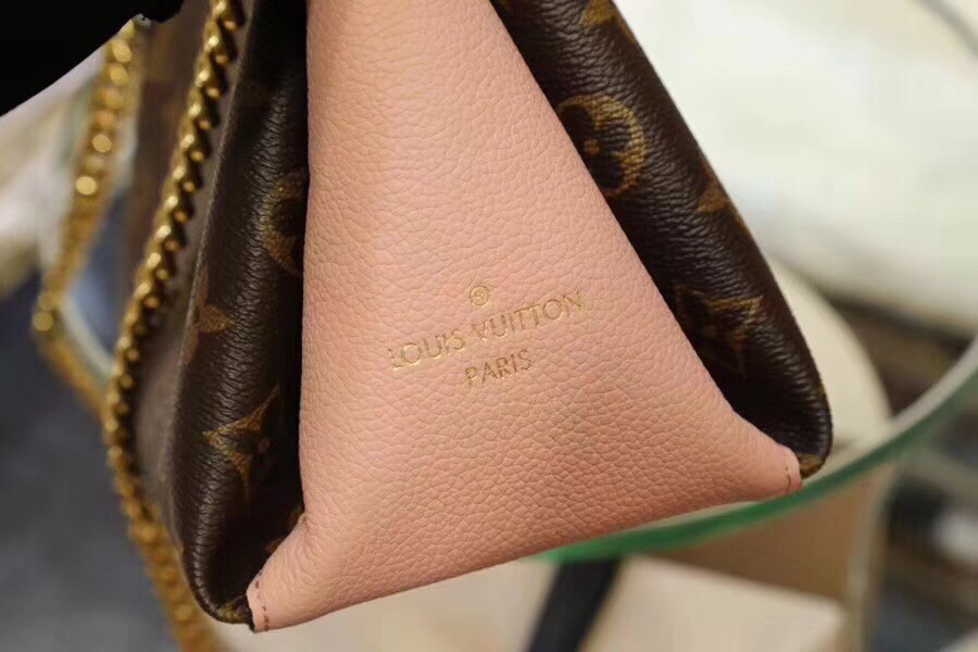 Túi xách Louis Vuitton siêu cấp VIP – TXLV273