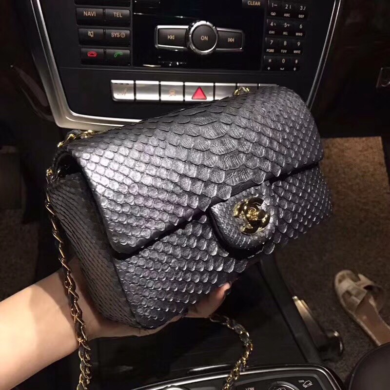 Túi xách Chanel Classic da trăn siêu cấp VIP - TXCN299