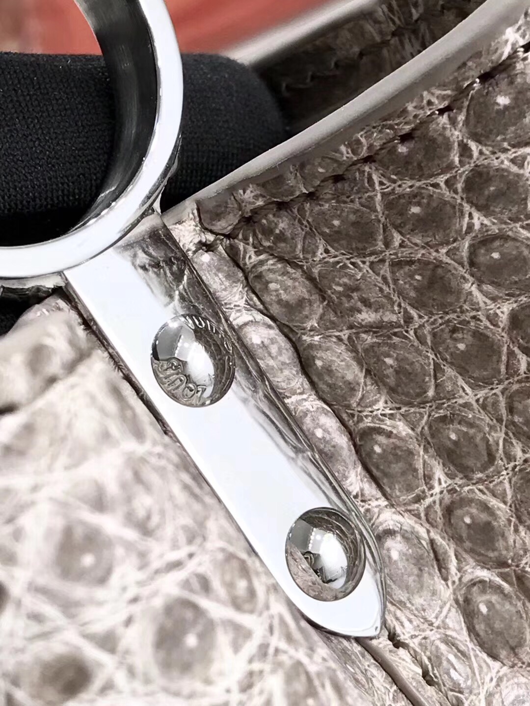 Túi xách Louis Vuitton Capucines da cá sấu siêu cấp VIP - TXLV290