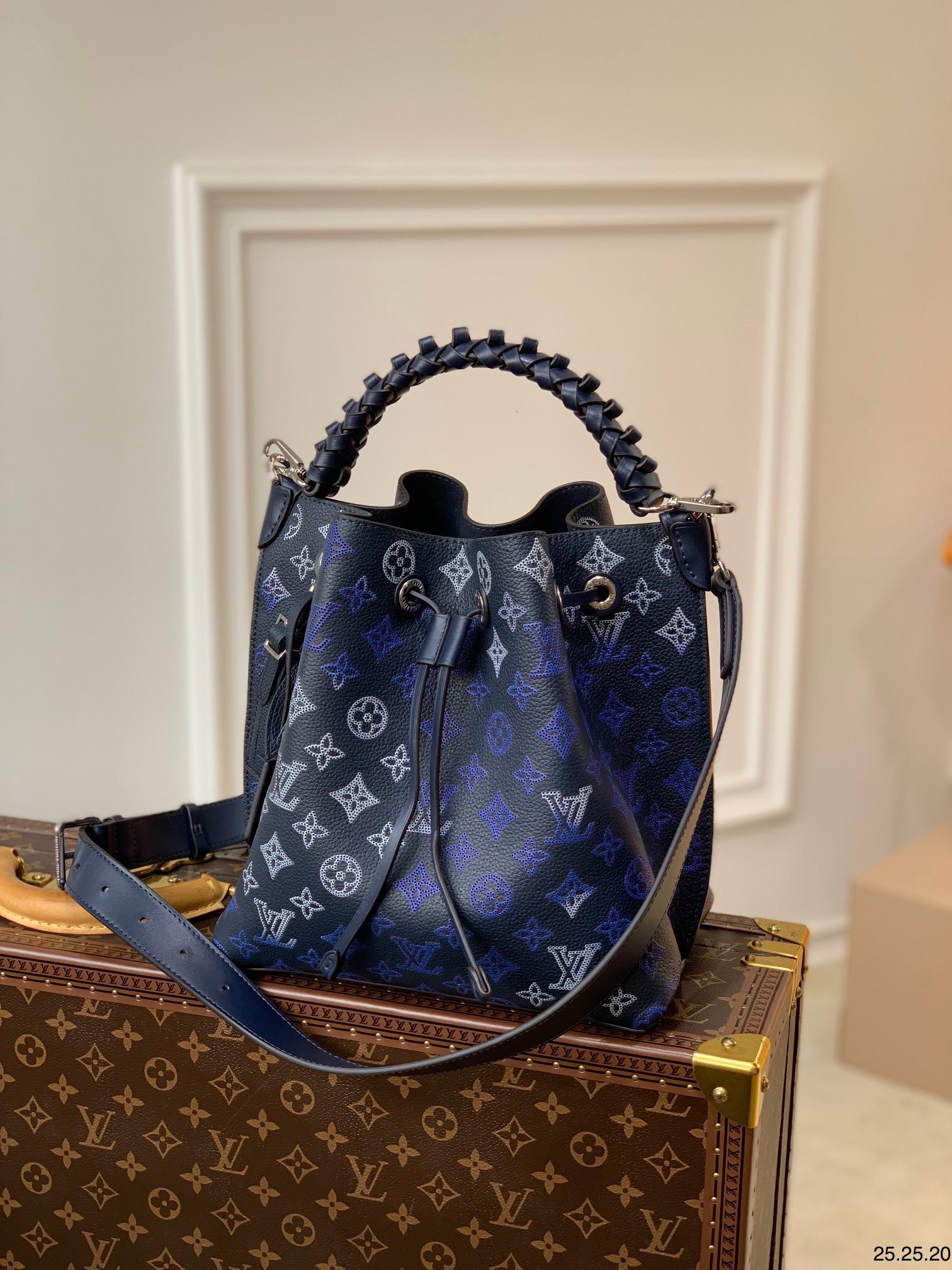 Túi xách nữ Louis Vuitton Siêu Cấp RLCLV1526