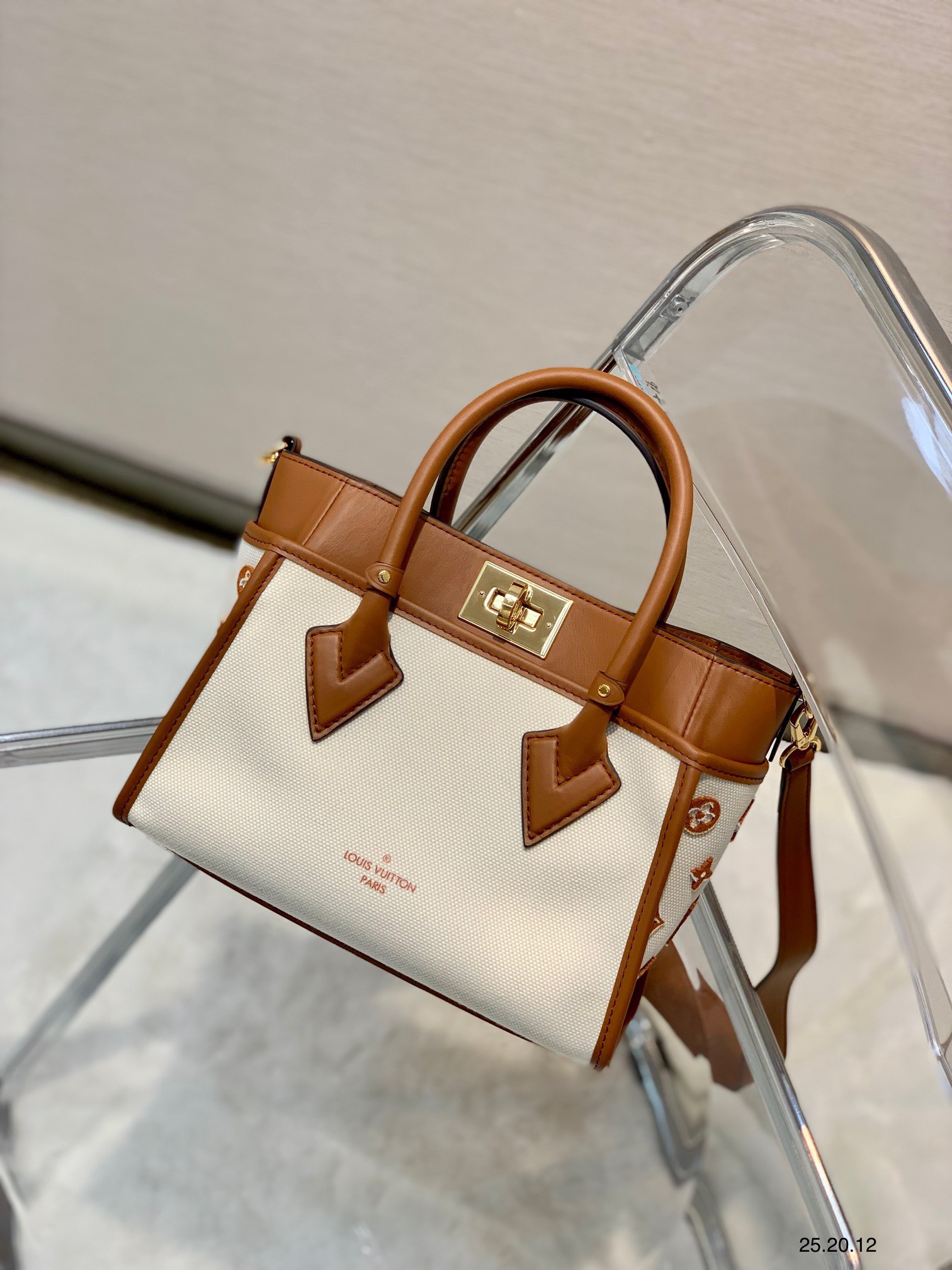 Túi xách nữ Louis Vuitton Siêu Cấp RLCLV2113