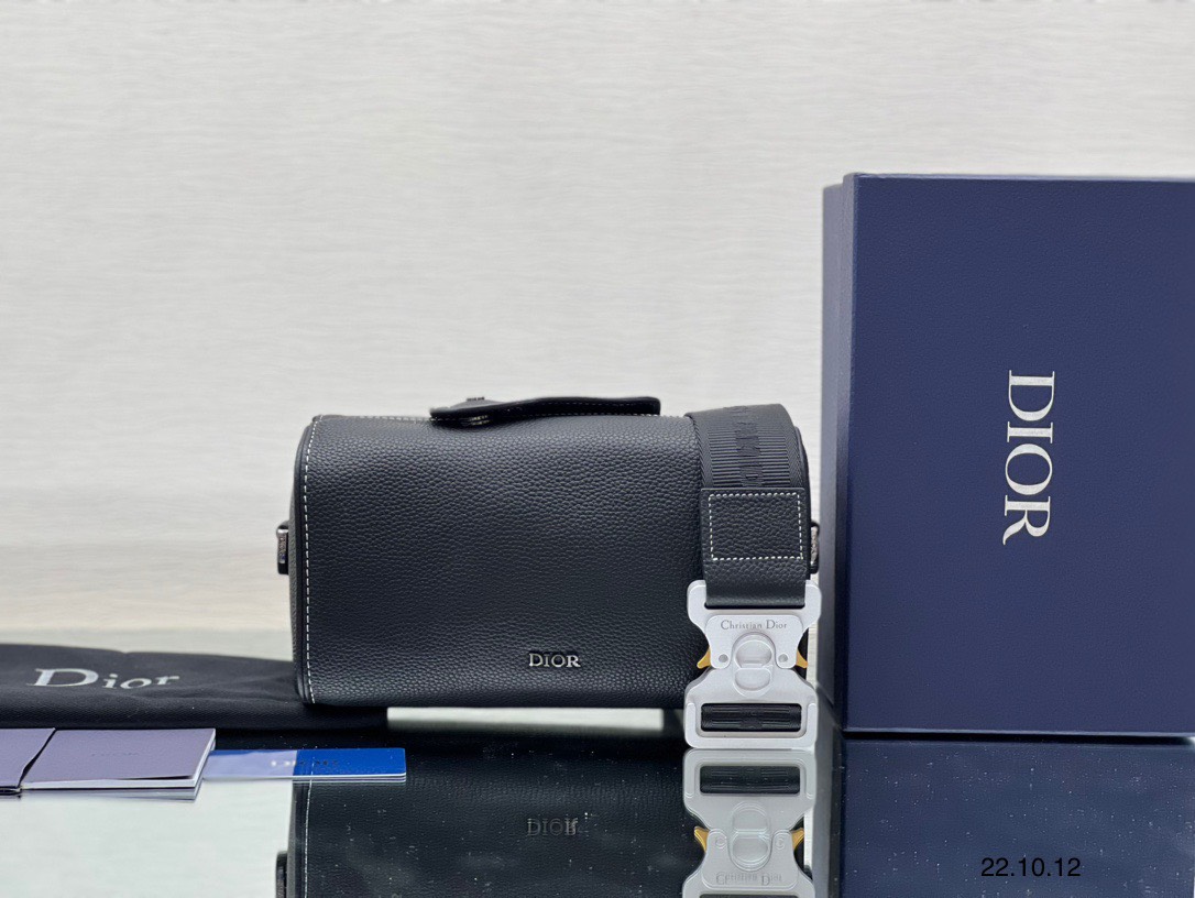 Túi xách nam Dior Siêu Cấp RLCDO2148