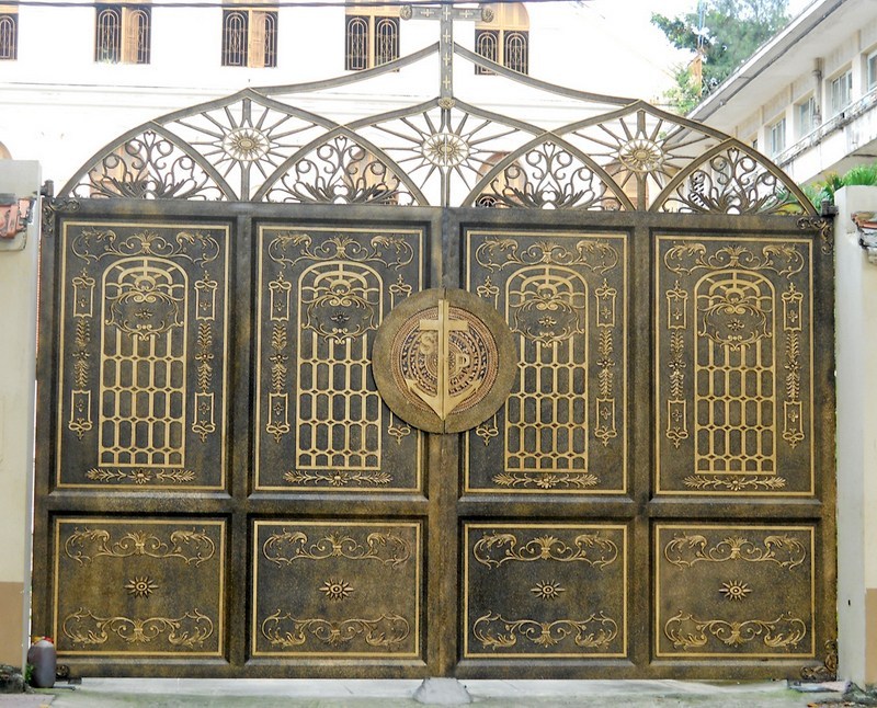 ​Thi công cổng đồng đúc tại Sơn La