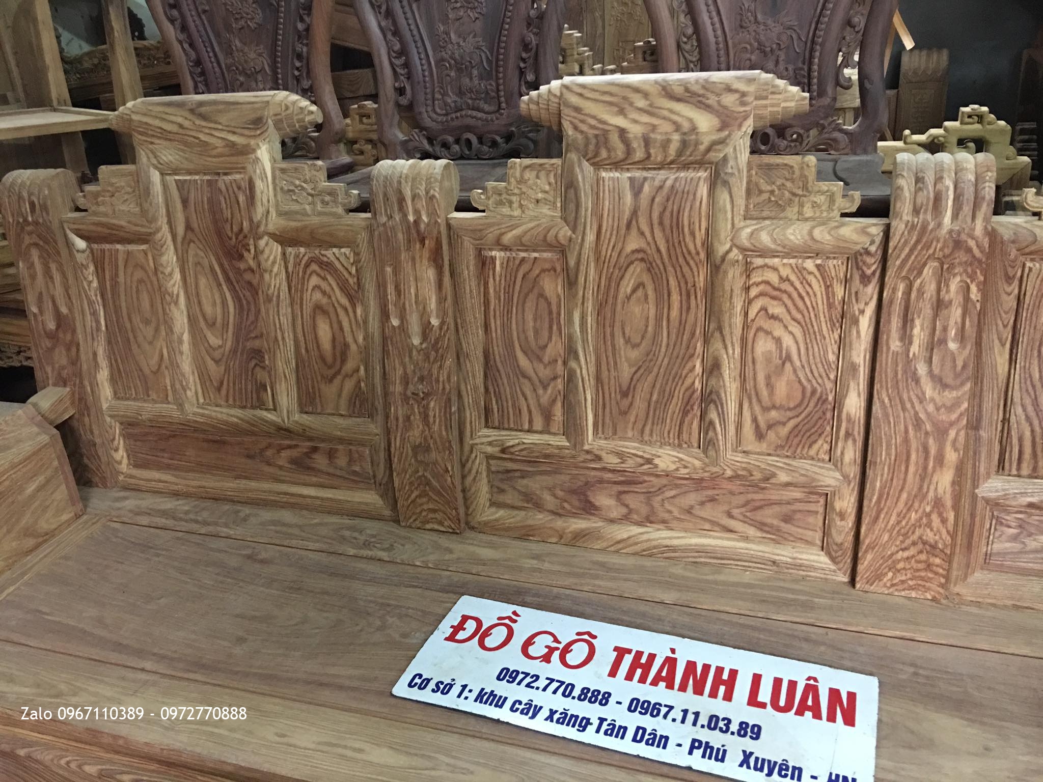 Bộ bàn ghế âu á hộp gỗ hương vân đỏ Nam Phi 8 món (VÂN VÍP) :: 