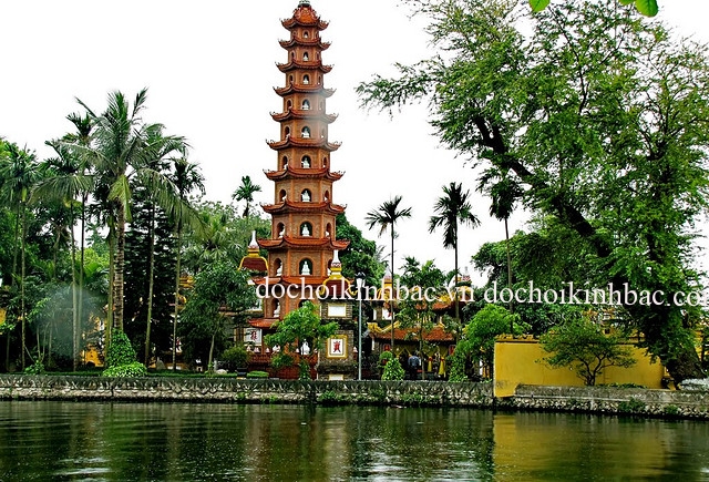 Những ngôi chùa linh thiêng và nổi tiếng nhất  Hà Nội