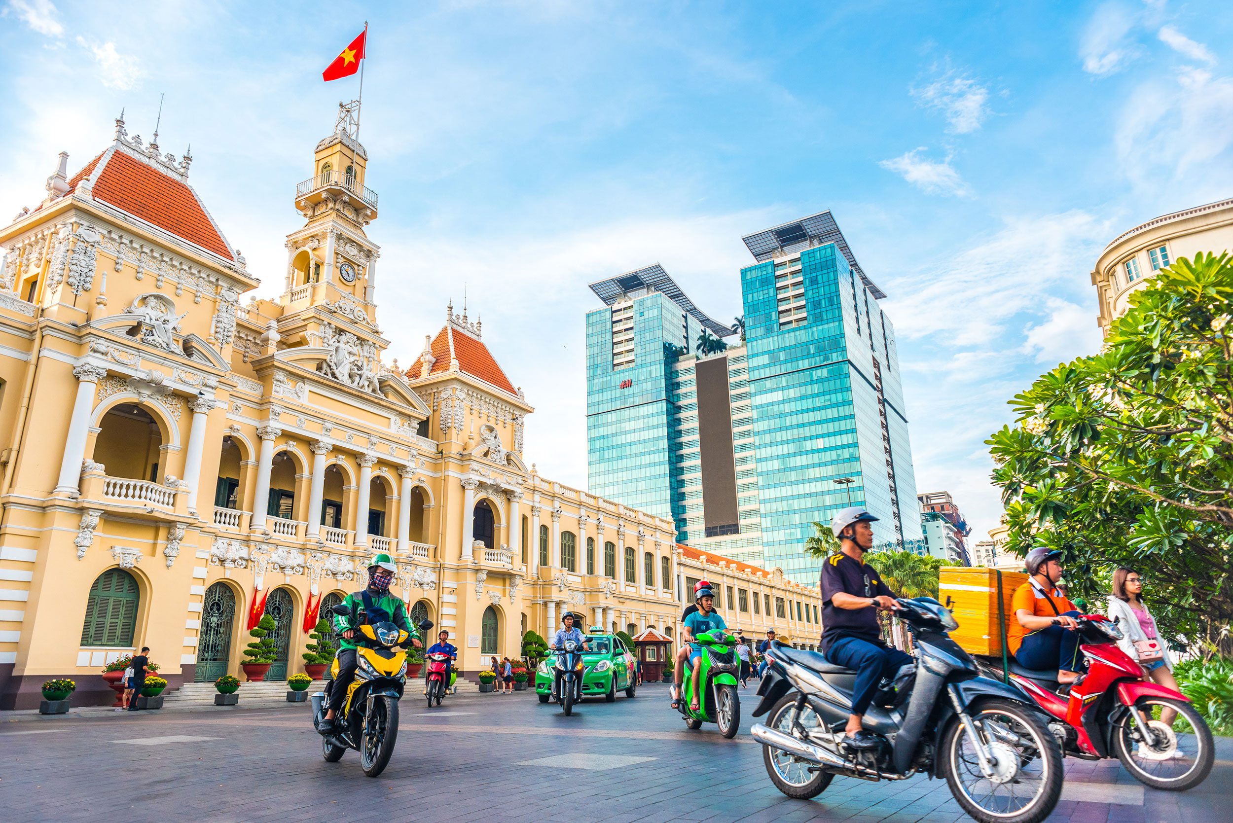 Thành phố Hồ Chí Minh, thành phố mang tên bác trước đây được gọi là Sài Gòn, là một thành phố tuyệt đẹp ở Châu Á