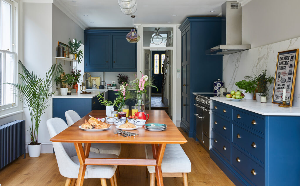 ​Thiết kế bếp màu xanh – Thổi sức sống vào không gian