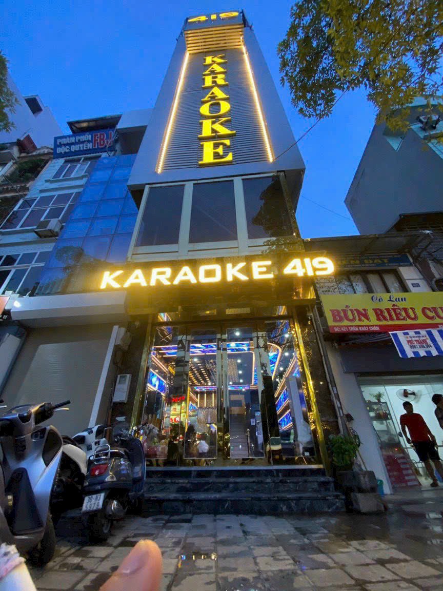 Karaoke 419 Trần Khát Chân