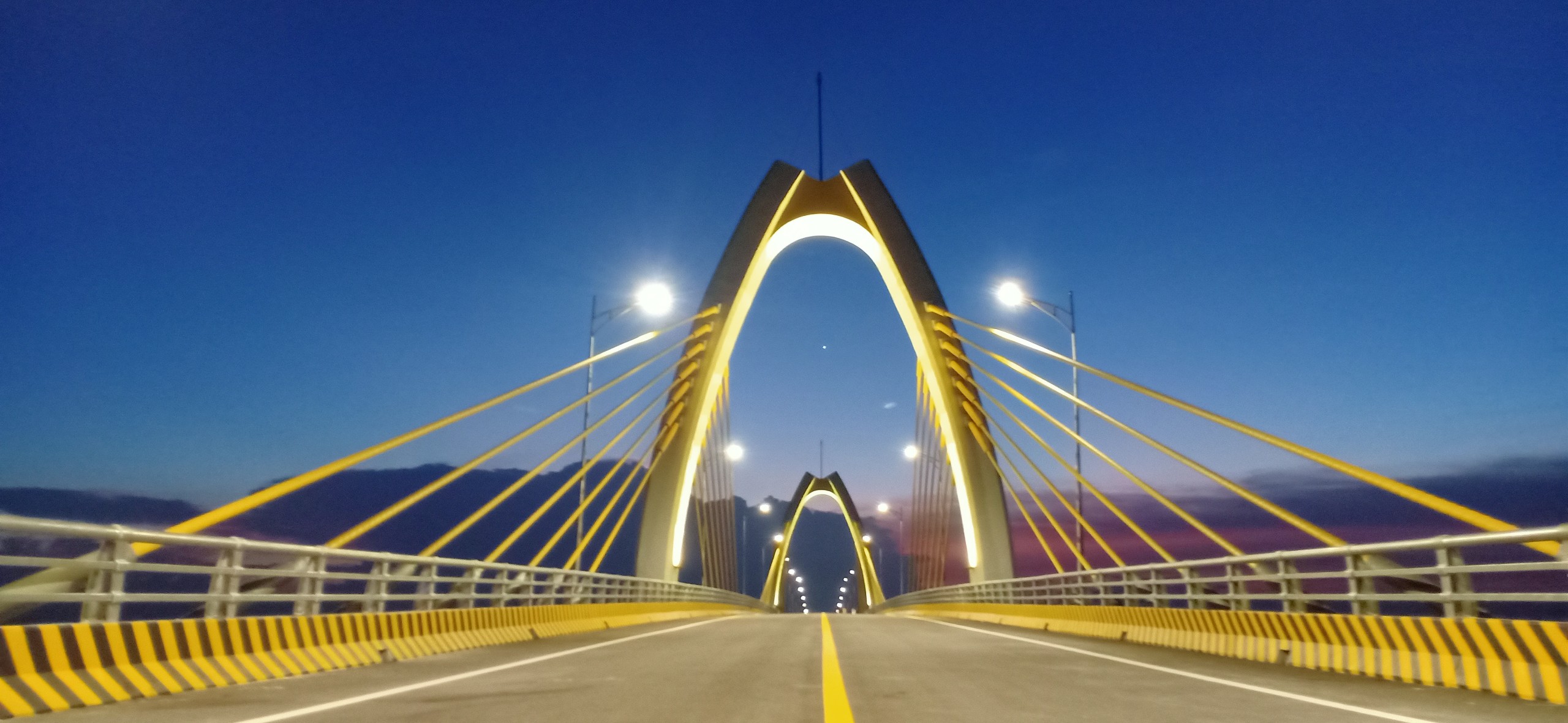 Hoàn thành cầu Quang Thanh vượt sông Văn Úc nối huyện An Lão (Hải Phòng) với huyện Thanh Hà của tỉnh Hải Dương