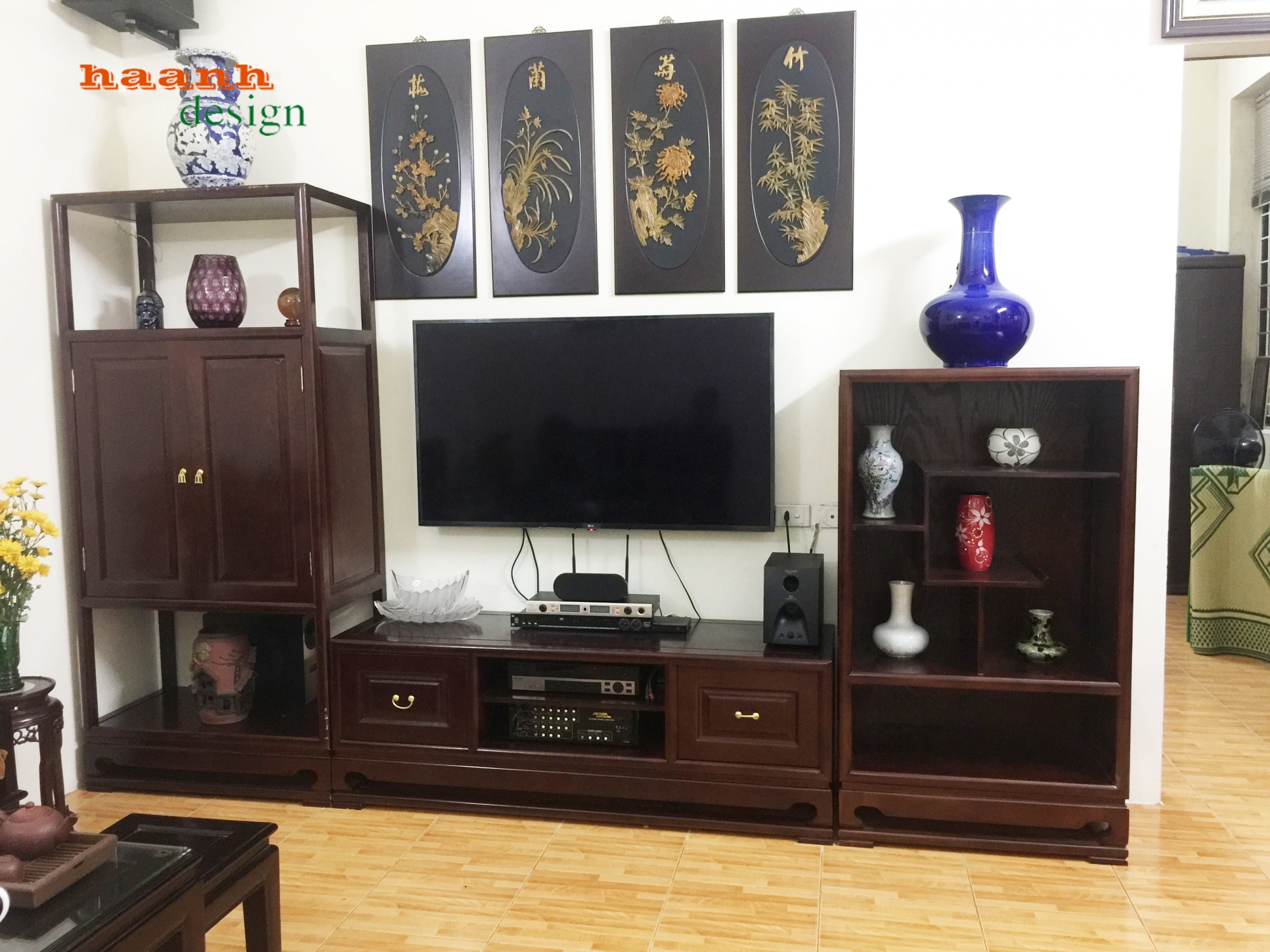 Tủ gỗ sồi tự nhiên phòng khách hoàn thành cho khách hàng Khâm Thiên