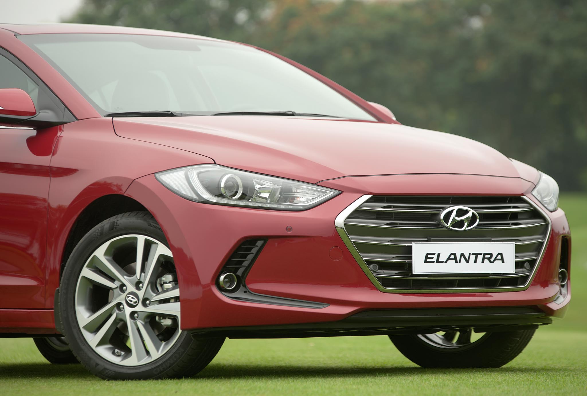 Hyundai Elantra 2016 giá 450 triệu nên mua  VnExpress