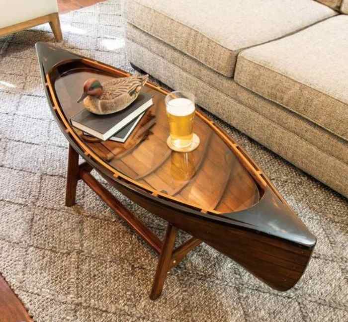 Chiếc bàn trà thiết kế hình dáng con thuyền mới lạ