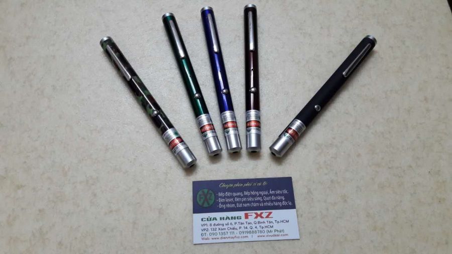 Bút laser sạc USB có 5 màu - quà tặng độc đáo