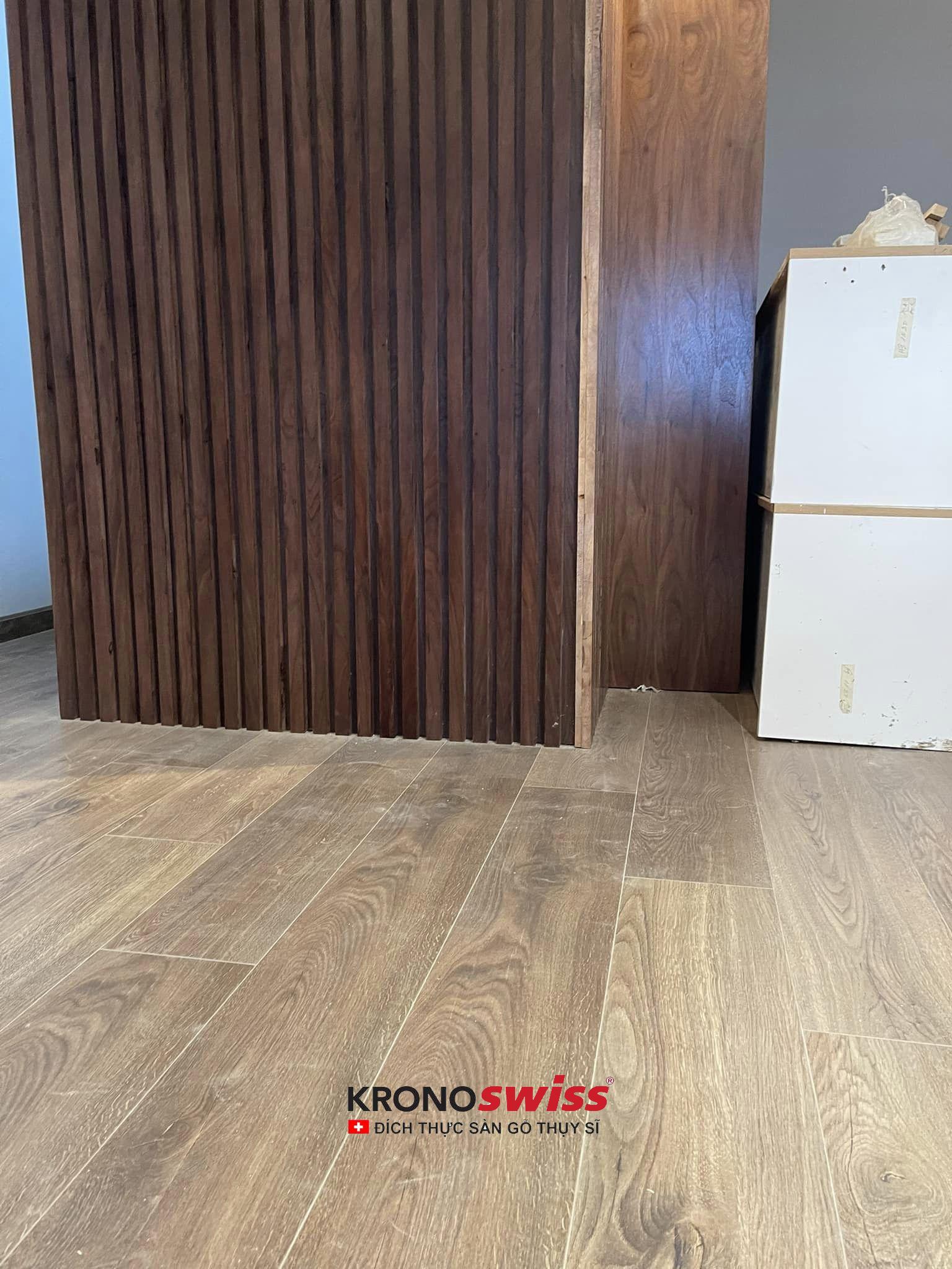 Công trình sàn gỗ Kronoswiss mã D3783 tại căn hộ Sunrise