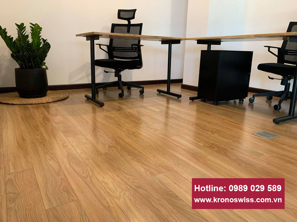Chọn sàn gỗ công nghiệp chất lượng cho văn phòng