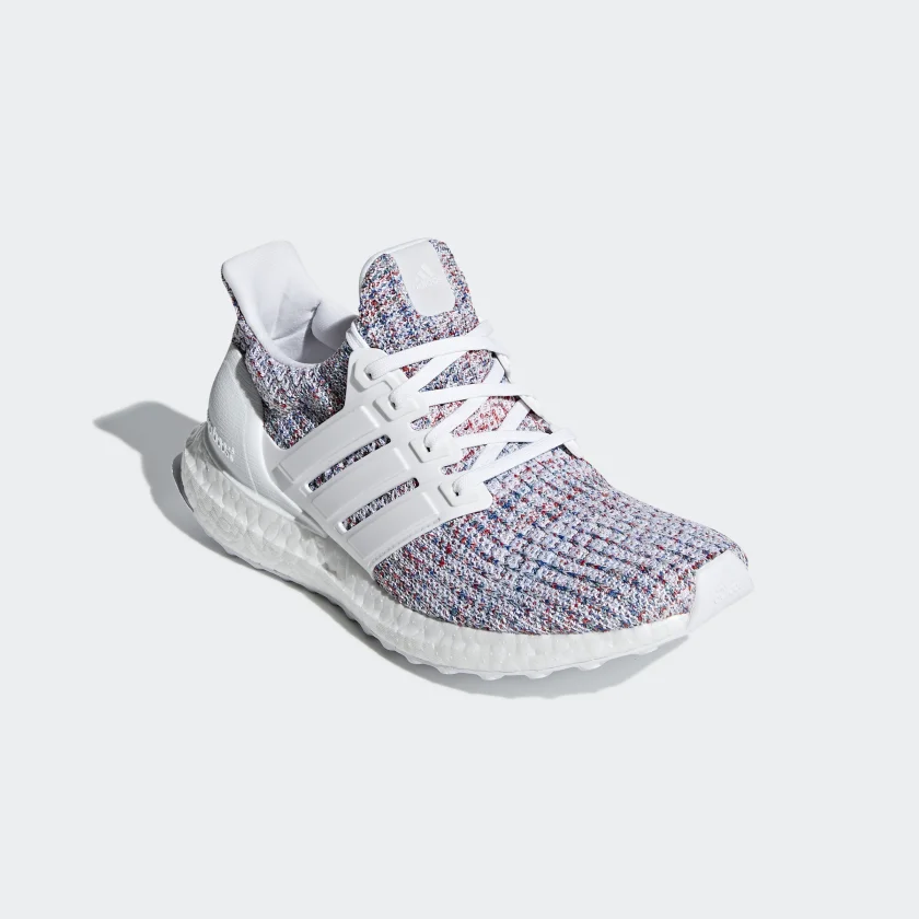 Ultraboost_Shoes_White_DB3211_03
