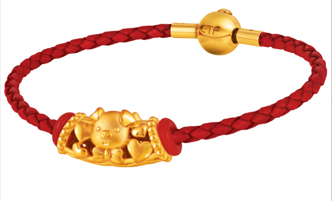 CHOW TAI FOOK LUCKY PIG PURE GOLD LUCKY CHARM