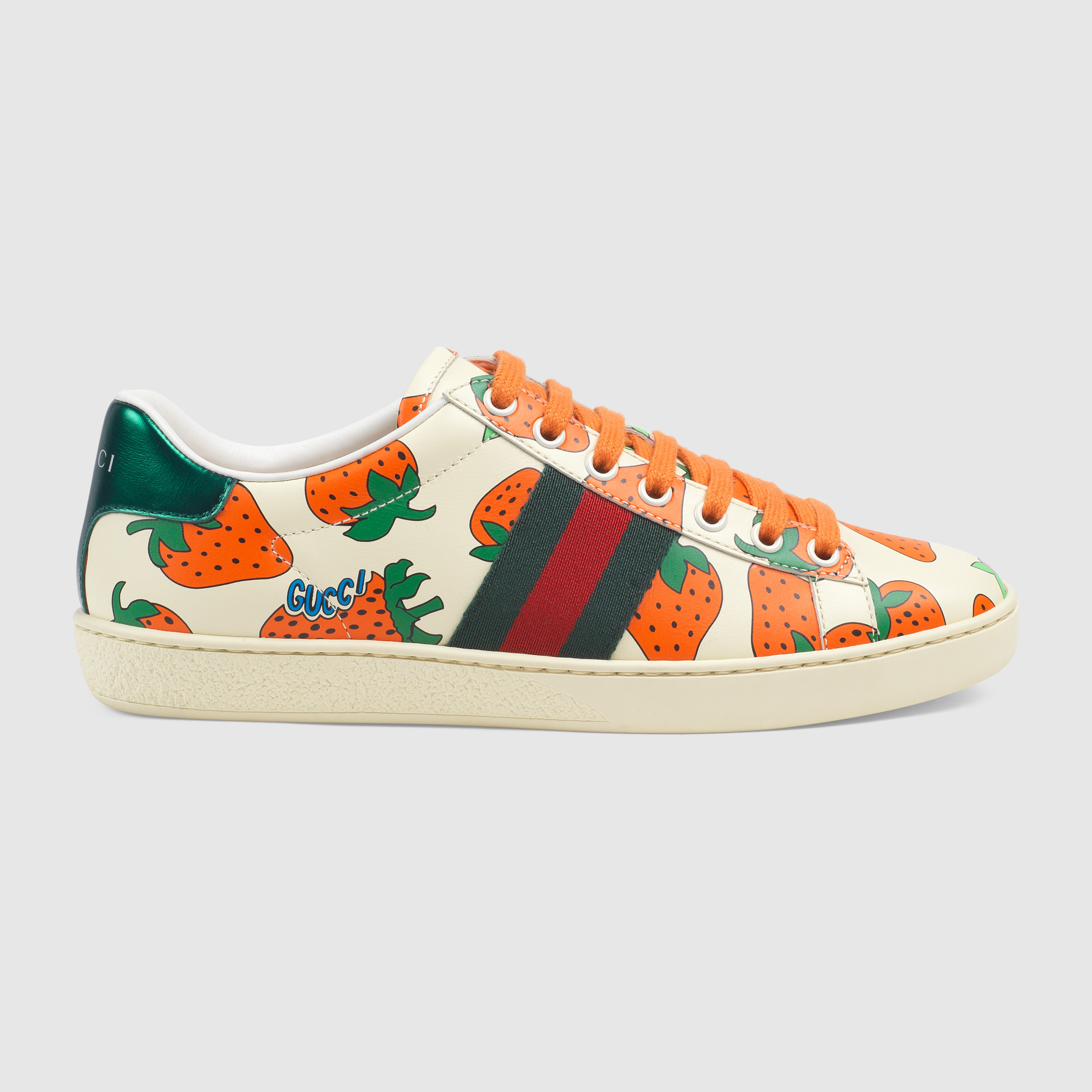 Ace leather sneaker with Gucci Strawberry print_02