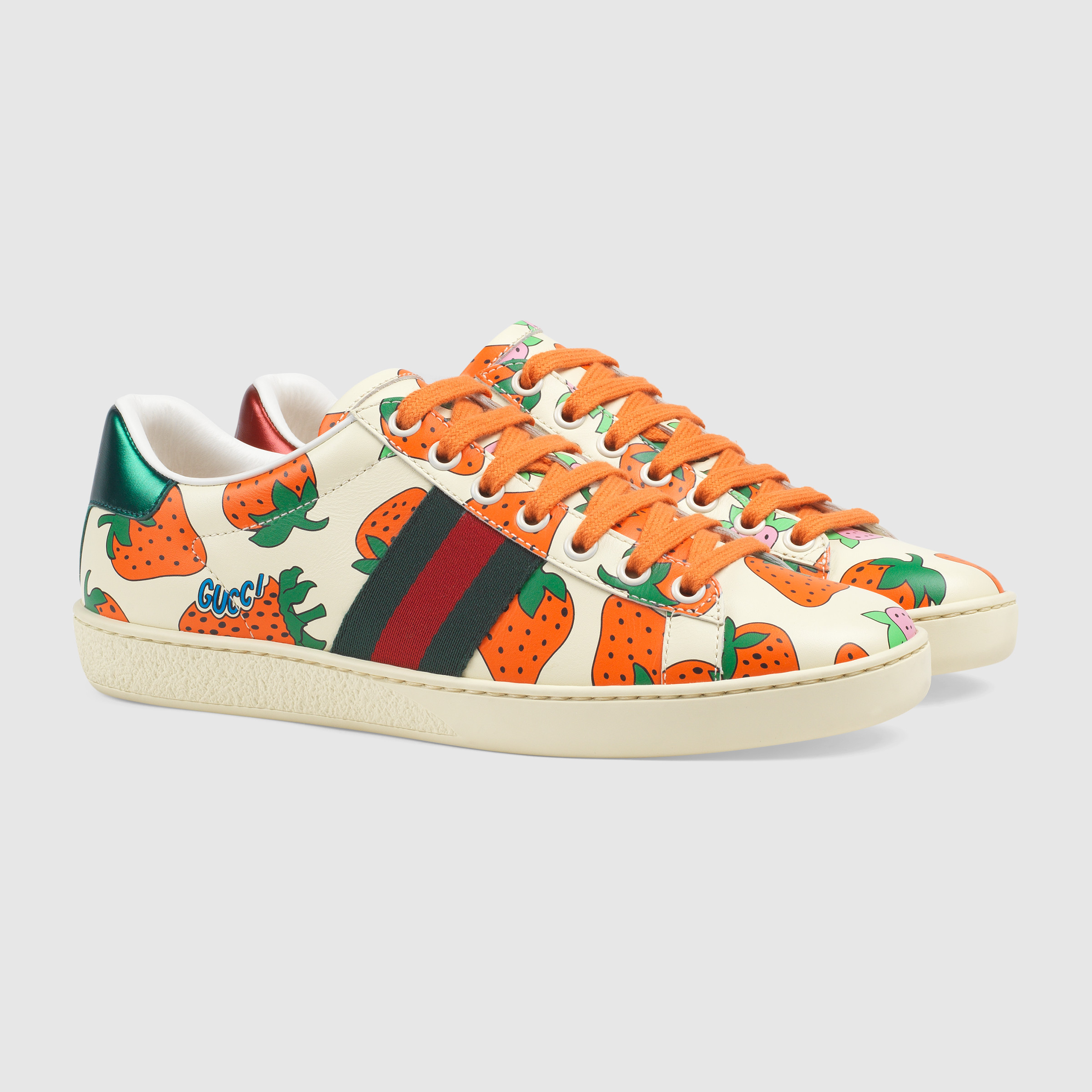 Ace leather sneaker with Gucci Strawberry print_03