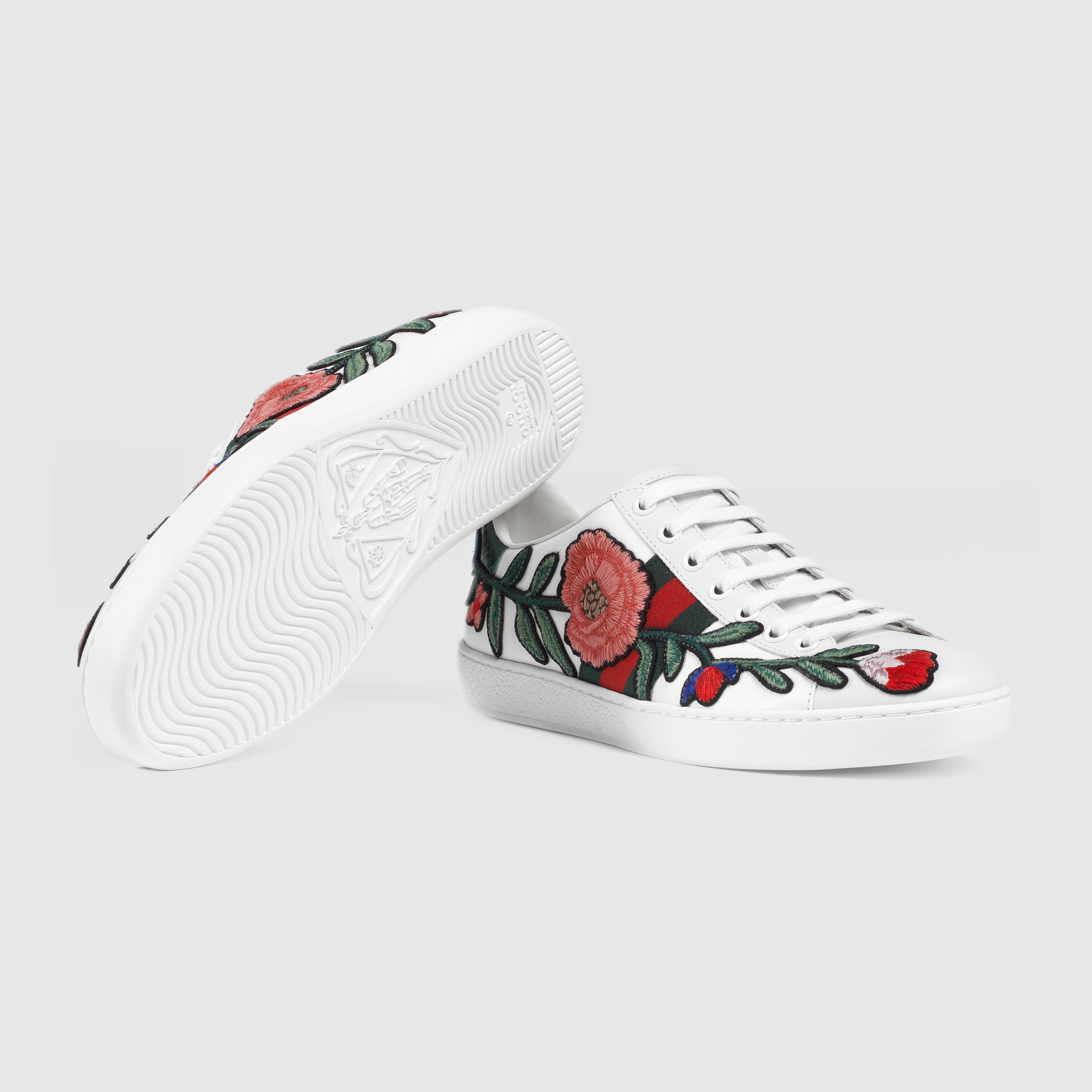GIÀY GUCCI - ACE EMBROIDERED SNEAKER WITH FLORAL