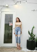 THỜI TRANG HÀN QUỐC - High Waist Cutout Thigh Jeans