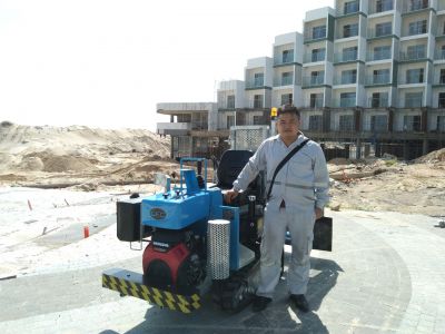 Bàn giao máy làm sạch bãi biển - Dự án The Arena Cam Ranh