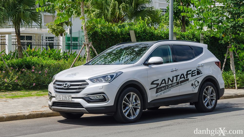 Đánh giá xe Hyundai SantaFe 2017