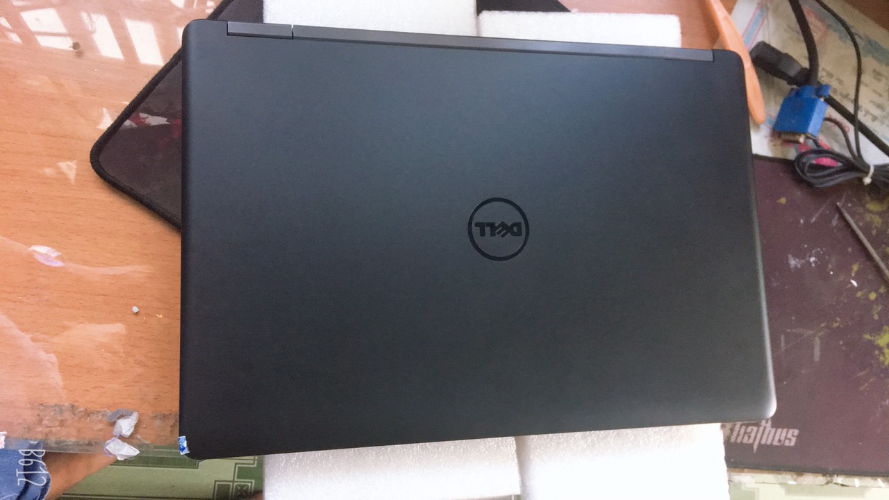 #Laptop #Dell #Latitude #E5550 Core I7 Màn Hình FHD Khách Chê Xấu Tặng Luôn